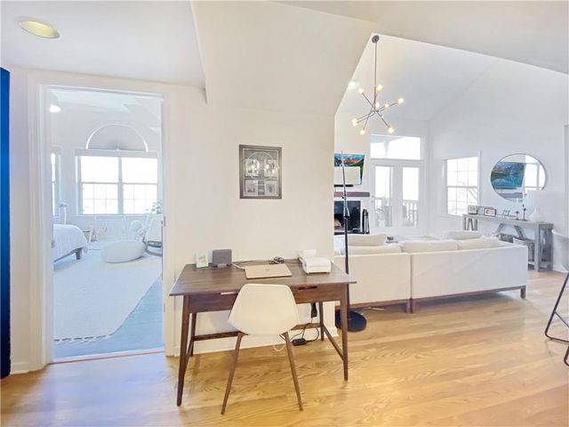 521 Mcgill Park Avenue NE, Atlanta, GA 30312