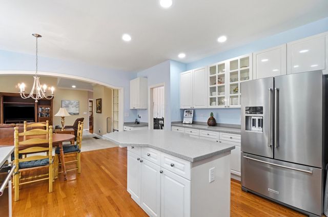 6177 Heritage Lakes Drive, Hilliard, OH 43026