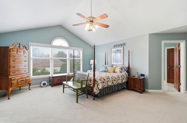 6177 Heritage Lakes Drive, Hilliard, OH 43026