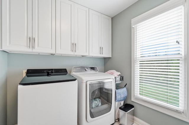 6177 Heritage Lakes Drive, Hilliard, OH 43026