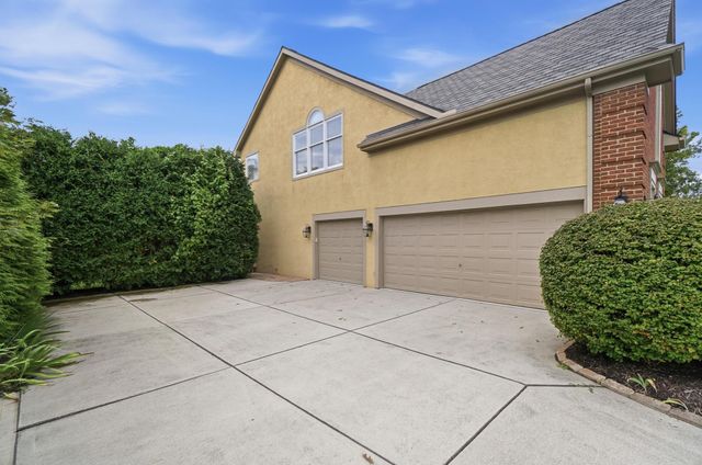 6177 Heritage Lakes Drive, Hilliard, OH 43026