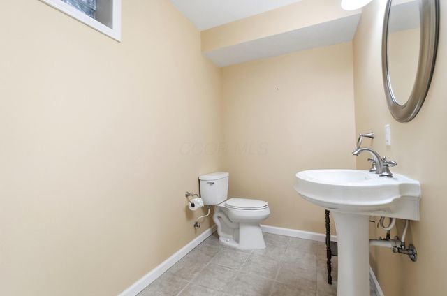 6177 Heritage Lakes Drive, Hilliard, OH 43026