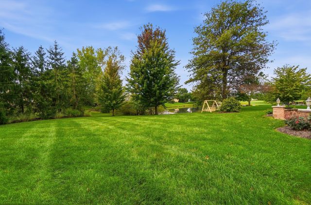 6177 Heritage Lakes Drive, Hilliard, OH 43026