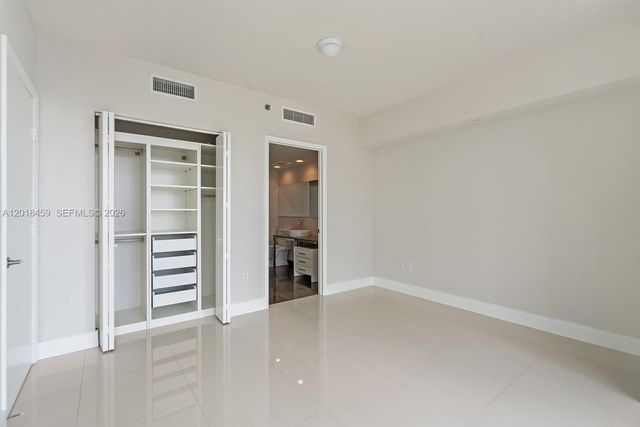 495 Brickell Ave 2703, Miami, FL 33131