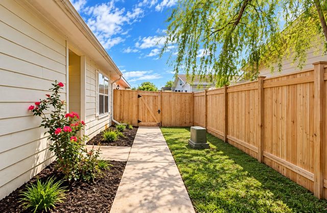 8722 Cherie Grove Circle, Houston, TX 77088