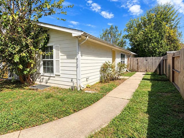 8722 Cherie Grove Circle, Houston, TX 77088