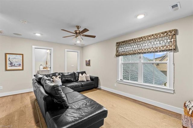 4306 Griffins Gate Lane, Greensboro, NC 27407