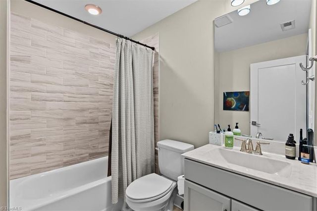 4306 Griffins Gate Lane, Greensboro, NC 27407