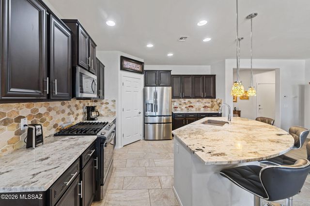 13961 N Bright Angel Trail, Marana, AZ 85658