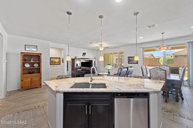 13961 N Bright Angel Trail, Marana, AZ 85658