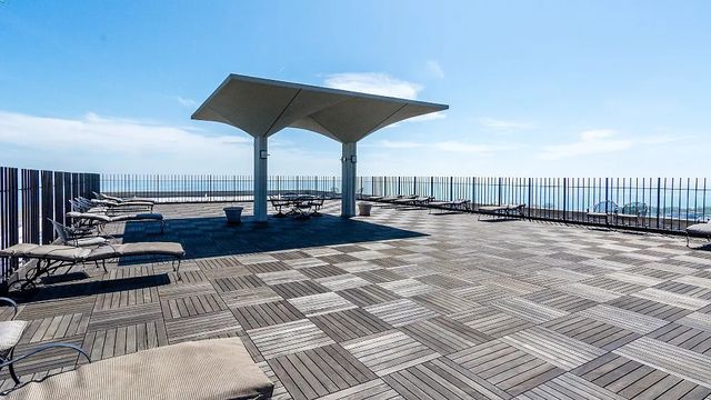 3550 N Lake Shore Drive 301, Chicago, IL 60657