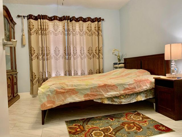 1116 Green Pine Boulevard G1, West Palm Beach, FL 33409