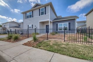 10808 Quinn Ct, San Antonio, TX 78252