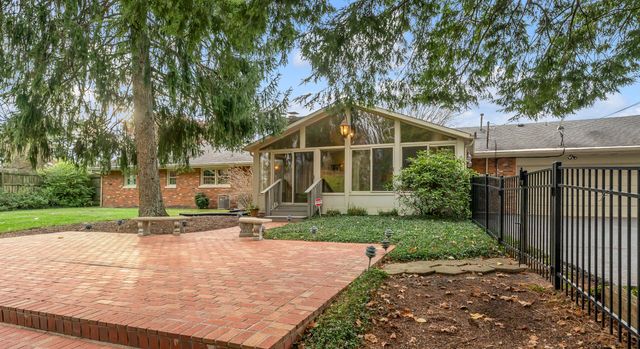 3276 Nantucket Drive, Lexington, KY 40502