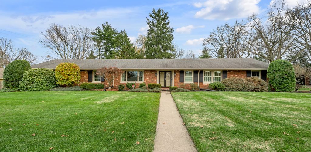 3276 Nantucket Drive, Lexington, KY 40502