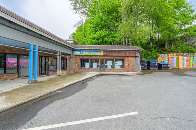 69-71 Elliot Street, Brattleboro, VT 05301