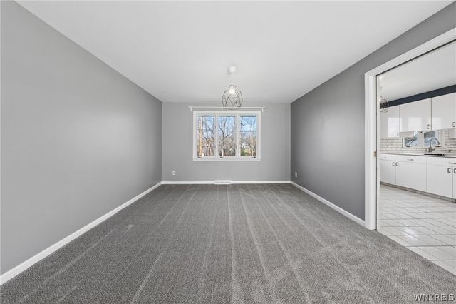 40 Tristan Lane, Amherst, NY 14221