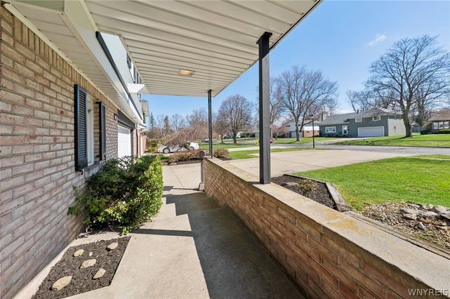 40 Tristan Lane, Amherst, NY 14221