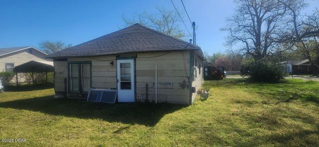 906 Mineral Street, Galena, KS 66739