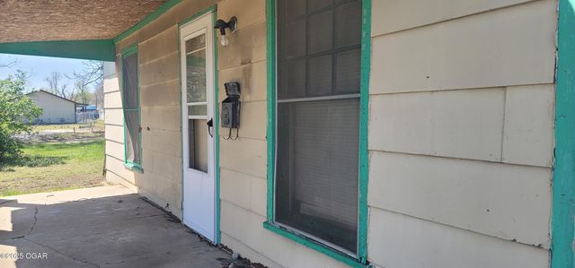 906 Mineral Street, Galena, KS 66739