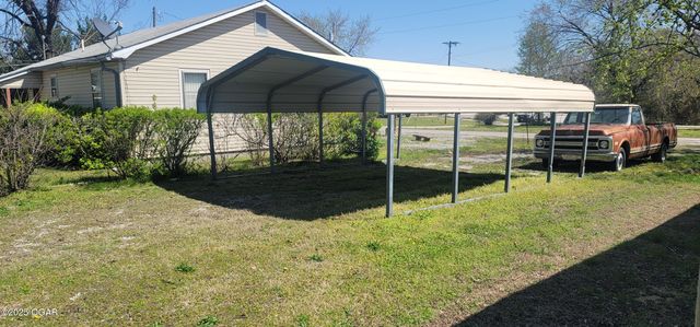 906 Mineral Street, Galena, KS 66739