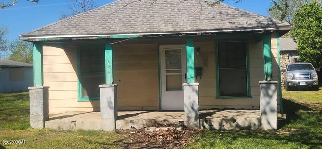 906 Mineral Street, Galena, KS 66739