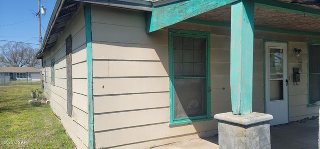 906 Mineral Street, Galena, KS 66739