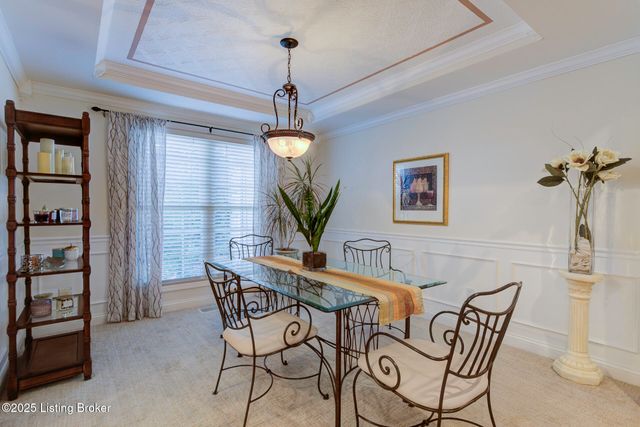 4237 Pleasant Glen Dr, Louisville, KY 40299