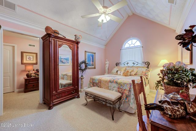 4237 Pleasant Glen Dr, Louisville, KY 40299