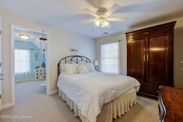 4237 Pleasant Glen Dr, Louisville, KY 40299