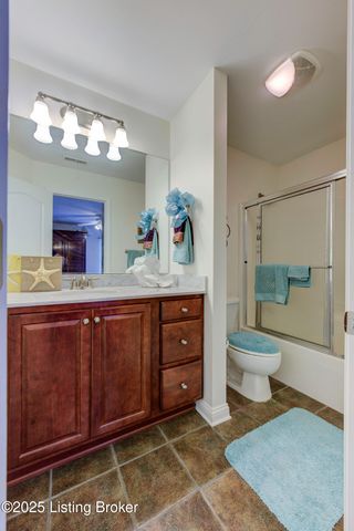 4237 Pleasant Glen Dr, Louisville, KY 40299