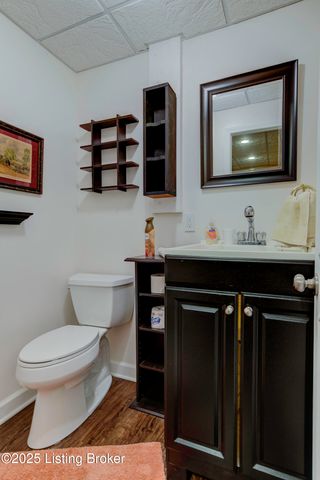 4237 Pleasant Glen Dr, Louisville, KY 40299