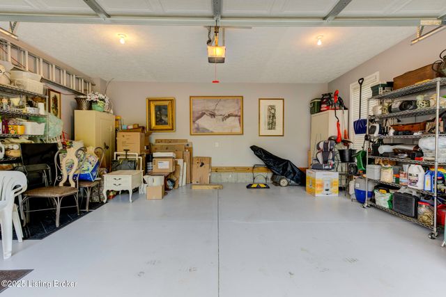 4237 Pleasant Glen Dr, Louisville, KY 40299