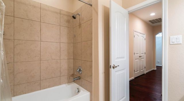 2003 Pleasant Springs Lane, Pearland, TX 77089