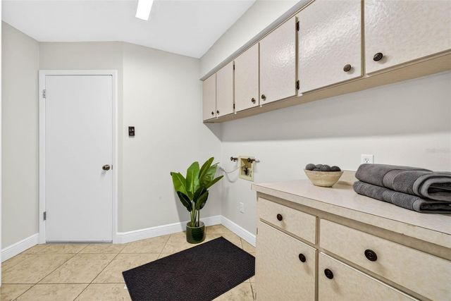 817 BANNOCKBURN AVENUE, Temple Terrace, FL 33617