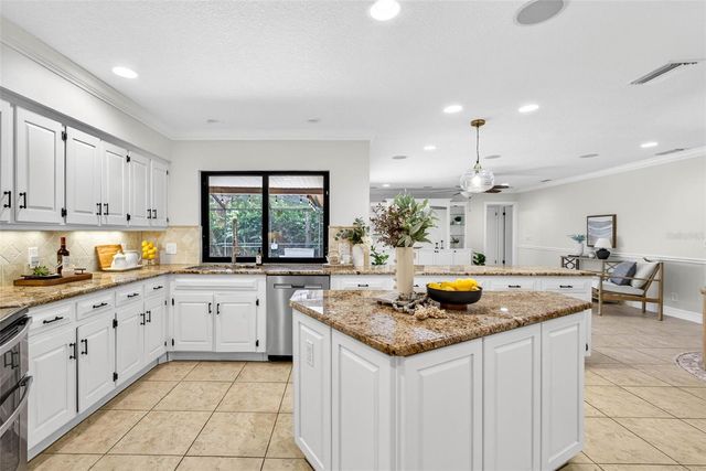 817 BANNOCKBURN AVENUE, Temple Terrace, FL 33617