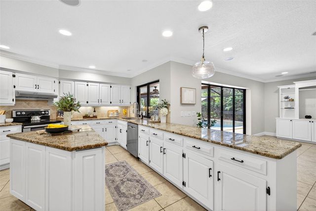 817 BANNOCKBURN AVENUE, Temple Terrace, FL 33617