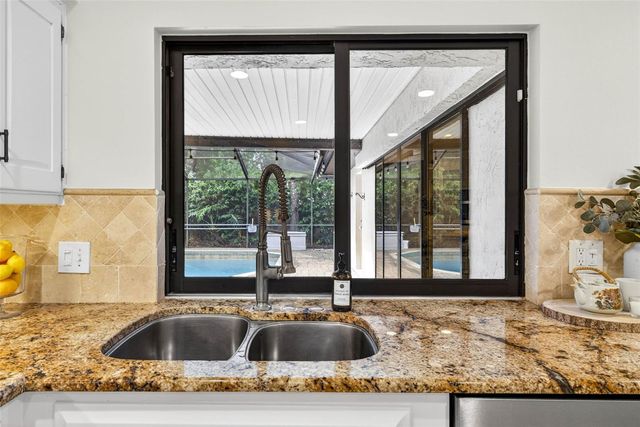 817 BANNOCKBURN AVENUE, Temple Terrace, FL 33617