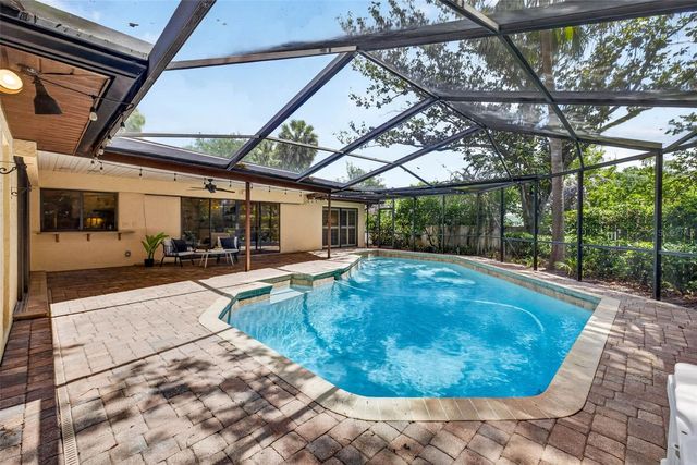 817 BANNOCKBURN AVENUE, Temple Terrace, FL 33617