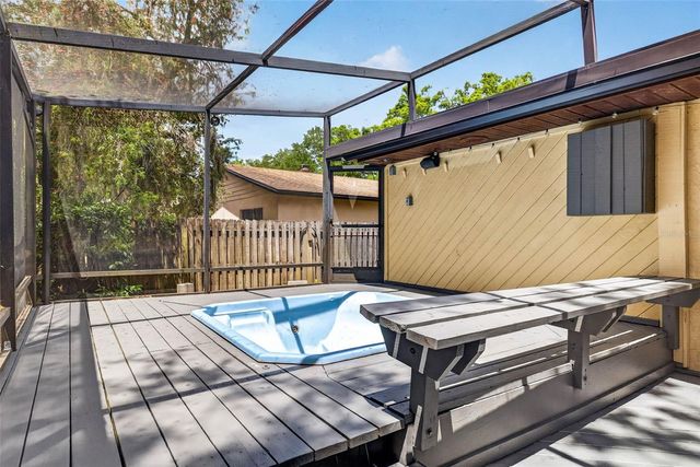 817 BANNOCKBURN AVENUE, Temple Terrace, FL 33617