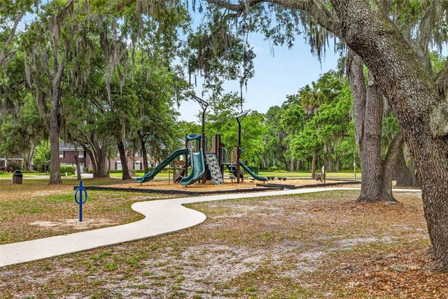 817 BANNOCKBURN AVENUE, Temple Terrace, FL 33617