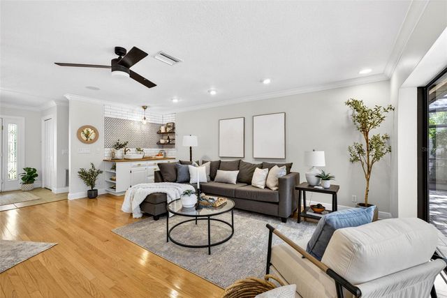 817 BANNOCKBURN AVENUE, Temple Terrace, FL 33617