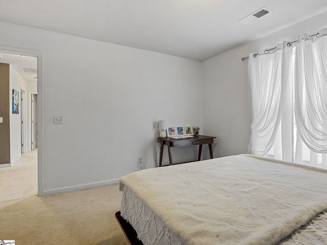 420 Fieldsview Lane, Simpsonville, SC 29681