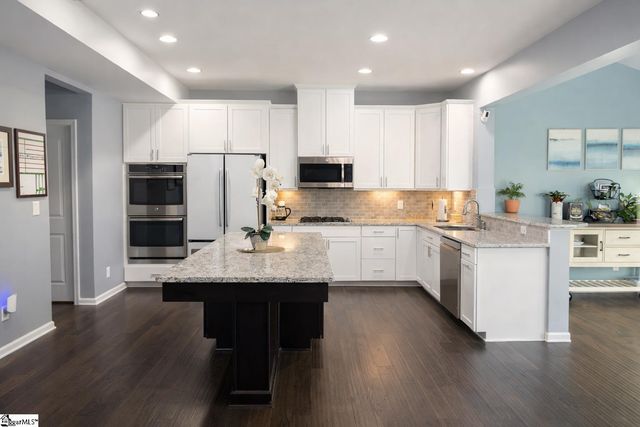 420 Fieldsview Lane, Simpsonville, SC 29681