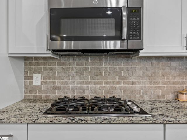 420 Fieldsview Lane, Simpsonville, SC 29681