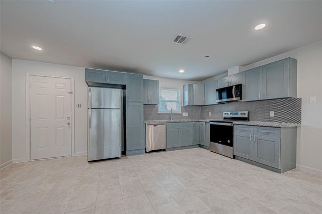 3618 Noah Street, Houston, TX 77021