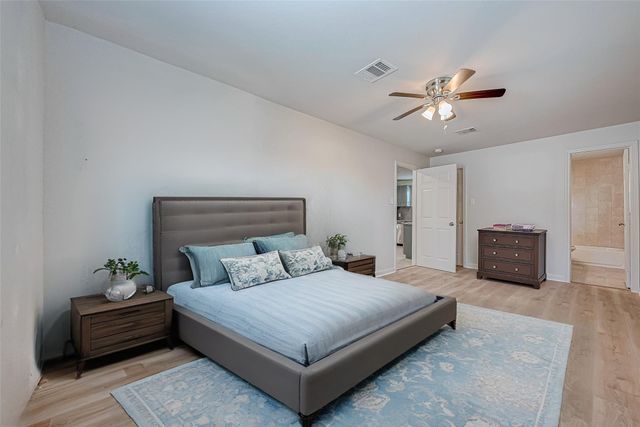 3618 Noah Street, Houston, TX 77021