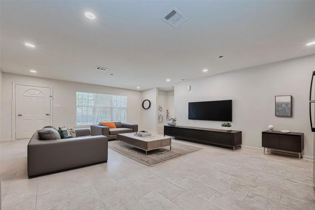 3618 Noah Street, Houston, TX 77021