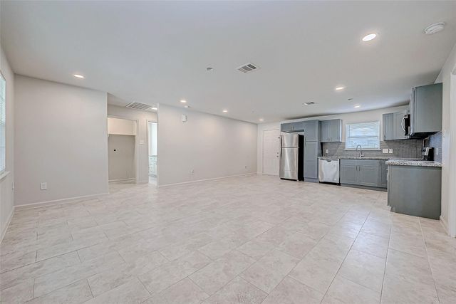 3618 Noah Street, Houston, TX 77021