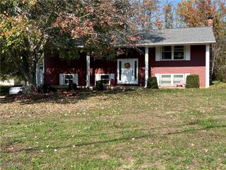 2755 N Lawndale Place, Zanesville, OH 43701